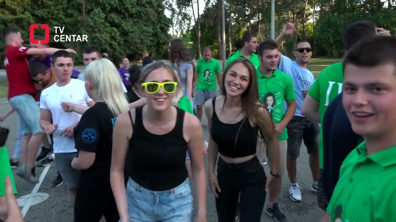 Maturanti proslavili KRAJ ŠKOLSKE GODINE