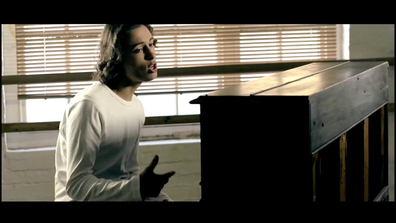 Adam Davis - The Magician [Official Video]