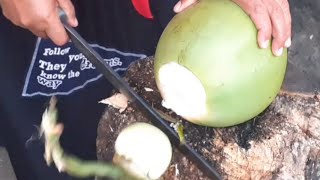 ಯುವ ತೆಂಗಿನಕಾಯಿ ಕತ್ತರಿಸುವ ಕೌಶಲ್ಯ