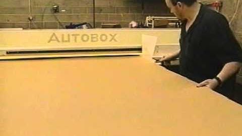 Making Large Corrugated Boxes with the Autobox