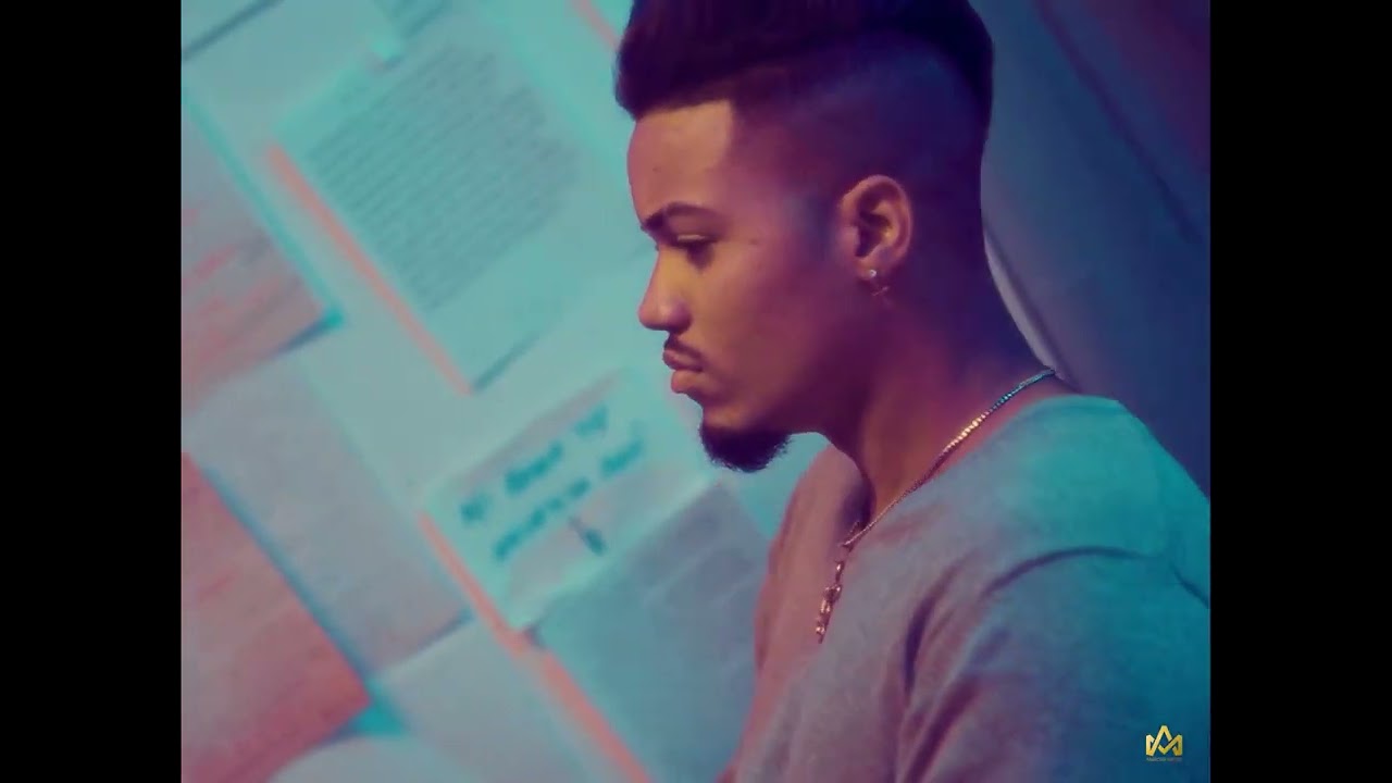 Mira Under- Christ Frost en YouTube Mira Under- Christ Frost en YouTube