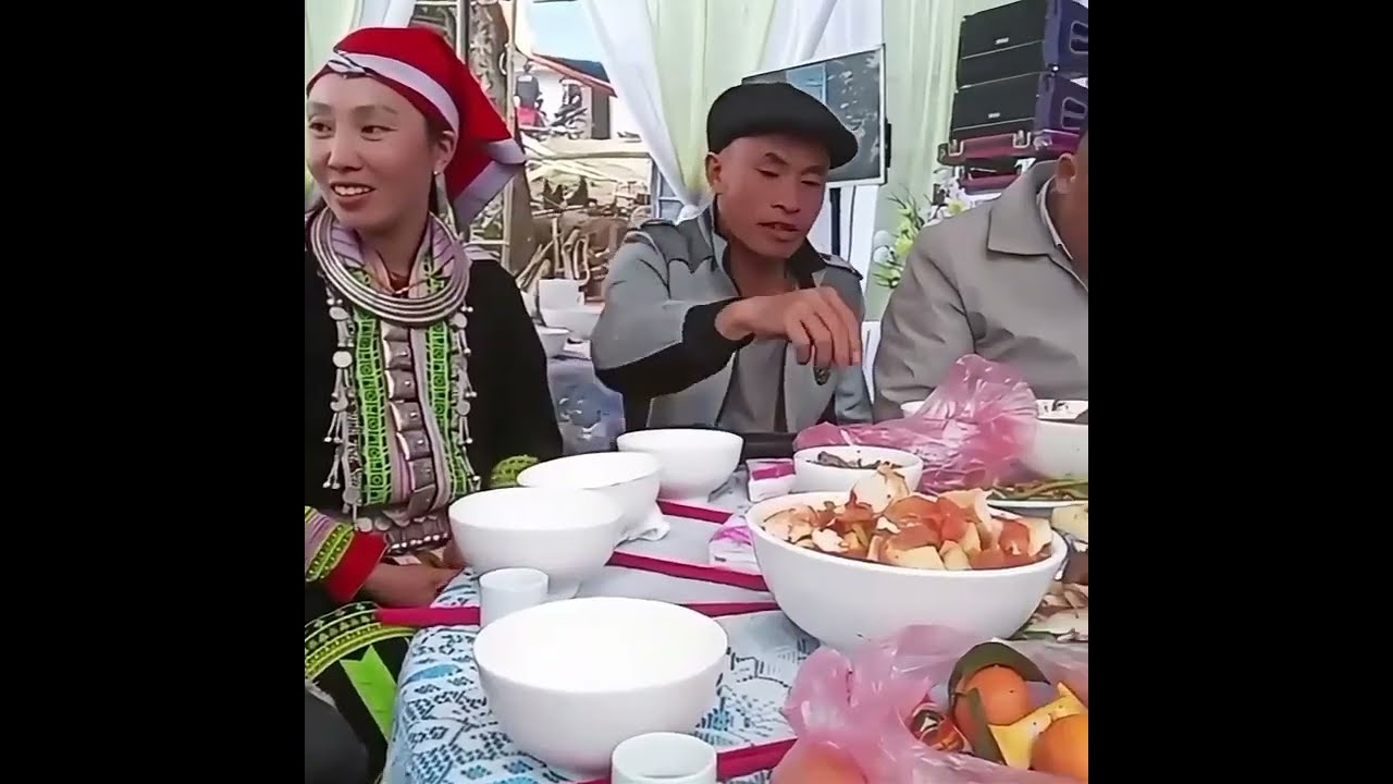 Iu Mien Traditional Song #1: Cuotv Gaengh Nzung by Gueix-Sinx Saephan Iu Mien Food