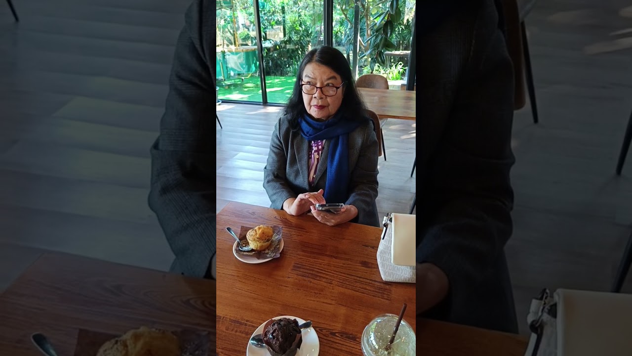 พาคุณนานเที่ยว on a roll cafe' and more หล่มสัก 