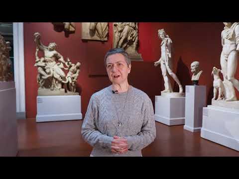 Почему нельзя заходить в залы музея с большим рюкзаком или сумкой? Проект #Кмузеюбережно