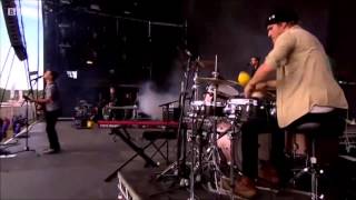 Foster the People - Don't Stop (Live at Reading Festival 2014)