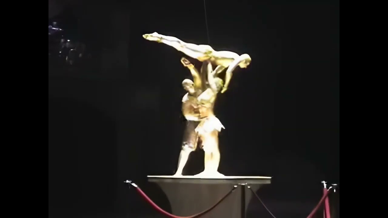 Strong Dancer lifts men easily 💃🏻| #girlpower #liftaguychallenge  #mamasboy #liftupchallenge