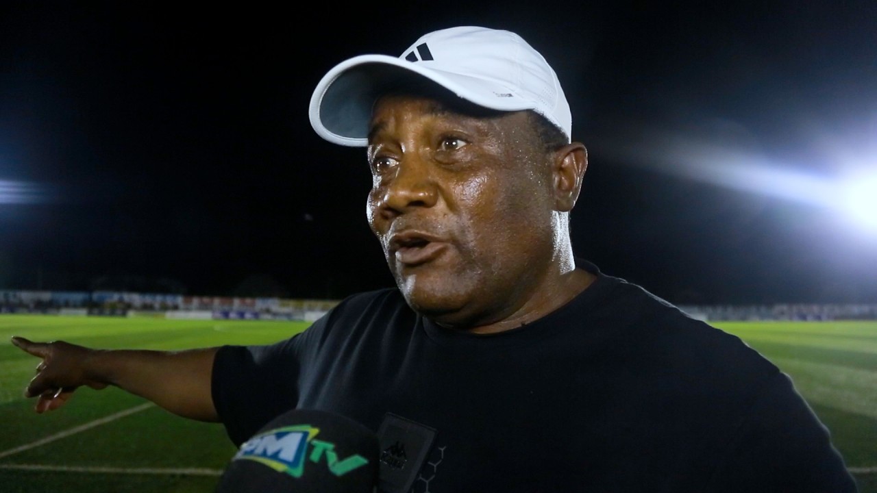 JUMAA MGUNDA ALIA NA REFA BAADA YA KIPIGO CHA YANGA/ ADAI WAMEONEWA/ AFUNGUKA UDHAIFU WA YANGA ...