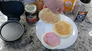 Dash Mini Griddle Breakfast Sandwich by Larry Under Pressure!! 555 views 3 months ago 5 minutes, 38 seconds