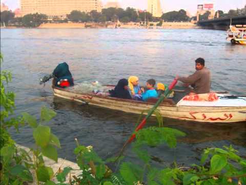 عاشت بلادنا عاشت حره لأولادنا