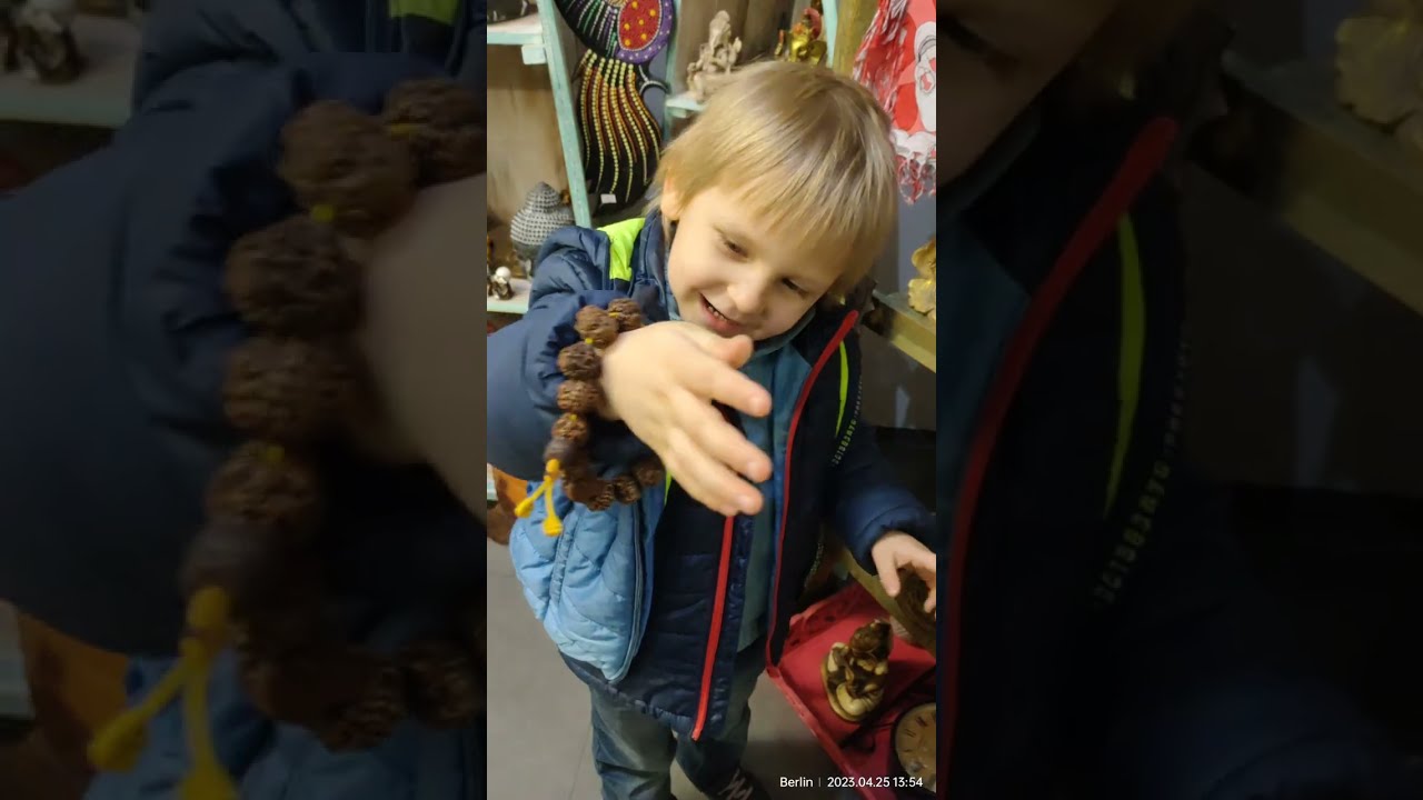 April 25, 2023 Экскурсия с учителем в Берлин. Вертикальный формат - все видео вместе. Europa Center