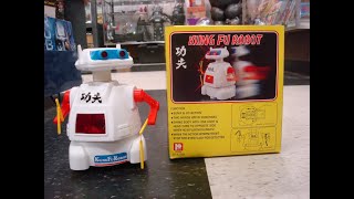 Kung Fu Robot. 1980's Body twisting action robot. screenshot 5
