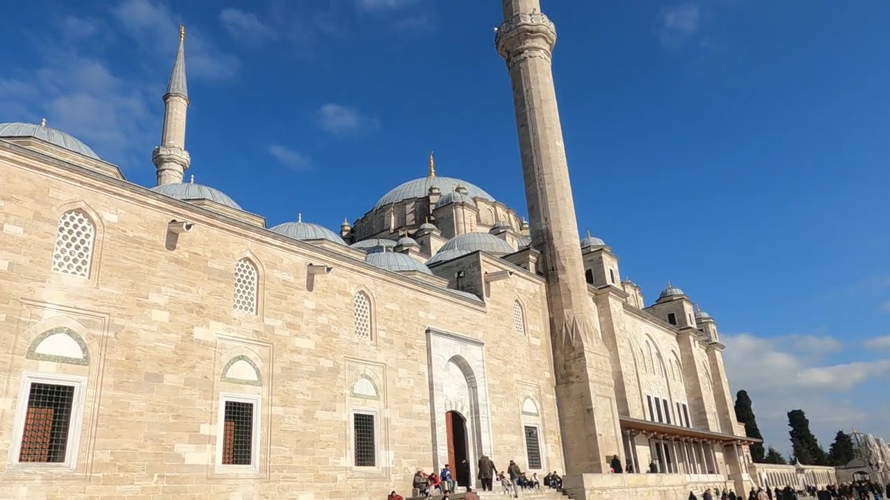 فلوق أجواء رمضان بمنطقة الفاتح بمدينة اسطنبول