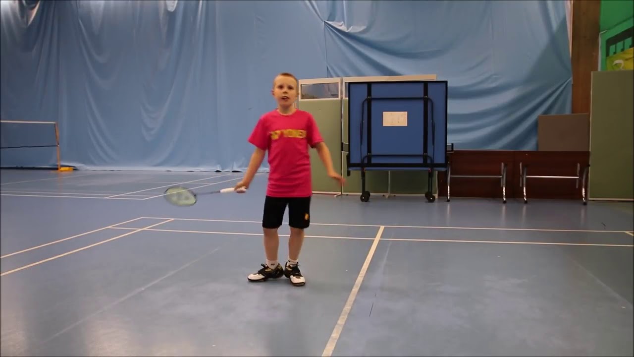 Kid played some amazing trick shots YouTube