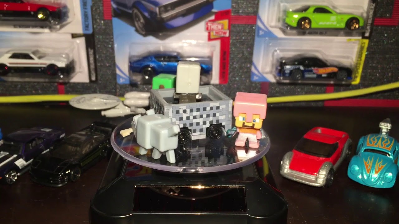 New Hot Wheels Rotating Solar Powered Display