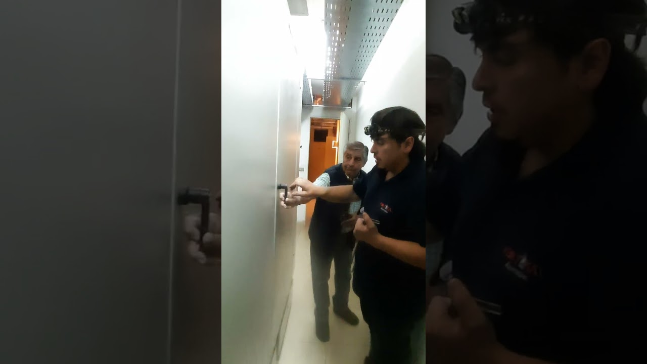 Como rescatar personas en  un ascensor