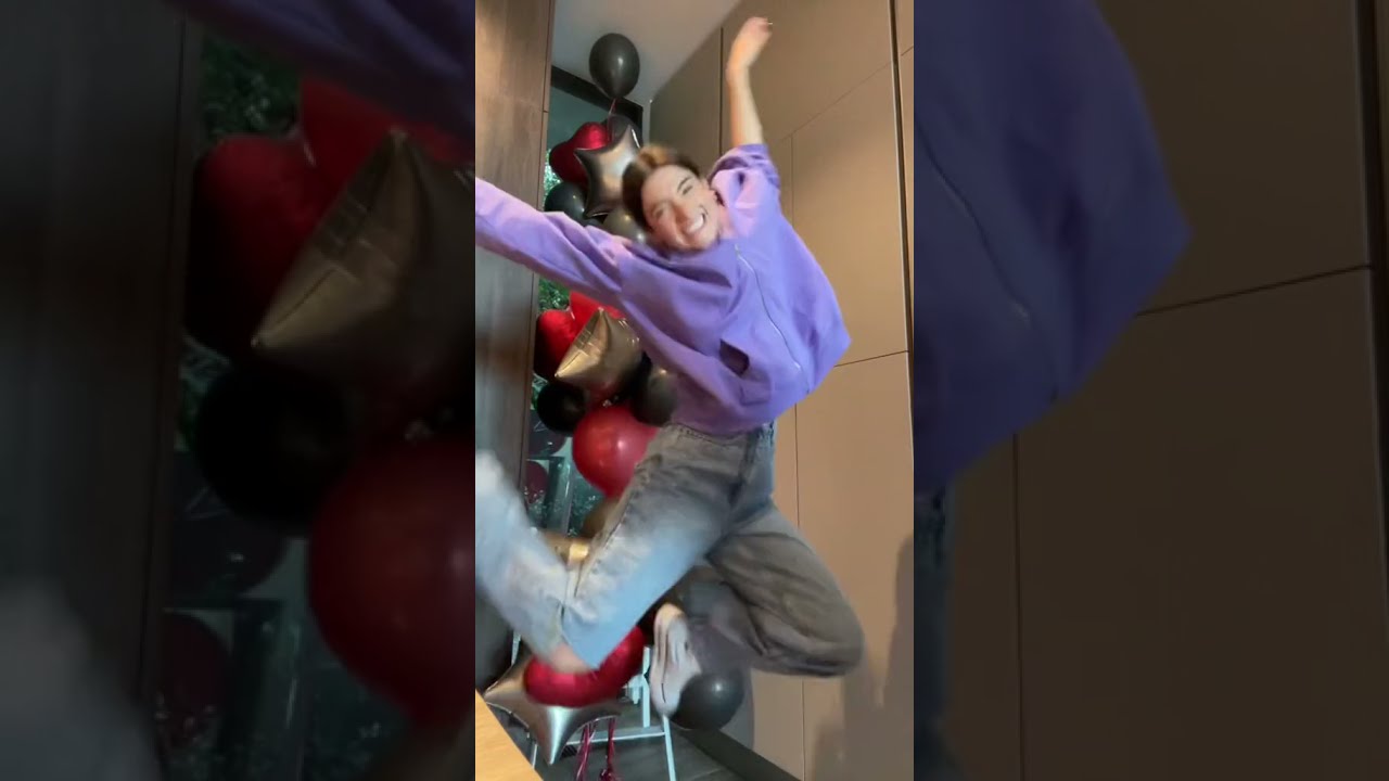 charli & CHASE decorate CUPCAKES! 🧁 // @charlishorts