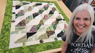 SUPER EASY CURVED PATCHWORK! 'WAVE RUNNER' QUILT TUTORIAL!