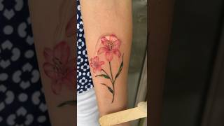 costum lily done @tattoonebula #flower #lily  #tattoo