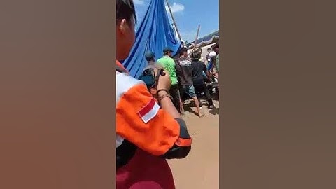 Angin Puting Beliung Di Alun-Alun 2 Jepara
