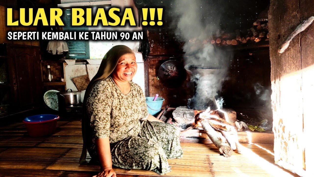 SUASANA RUMAH PANGGUNG DAN KEGIATAN DI DAPUR YANG BIKIN RINDU PULANG KAMPUNG