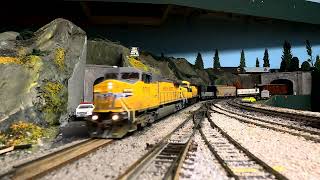 UPSF Wednesday Night - Nov. 2nd, 2022
Normal weekly Wednesday night gathering at our friends UPSF Joint Line layout. Towards the end, I tried to put the GoPro on the train. The Hero 8 is not small enough to clear nearby objects. UPSF Wednesday Night - Nov. 2nd, 2022