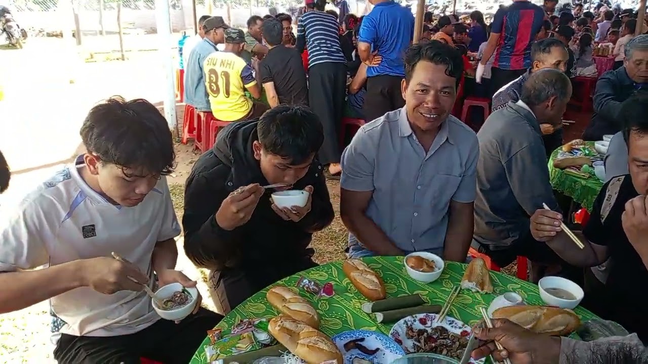 Mơ AK no el thun 2025