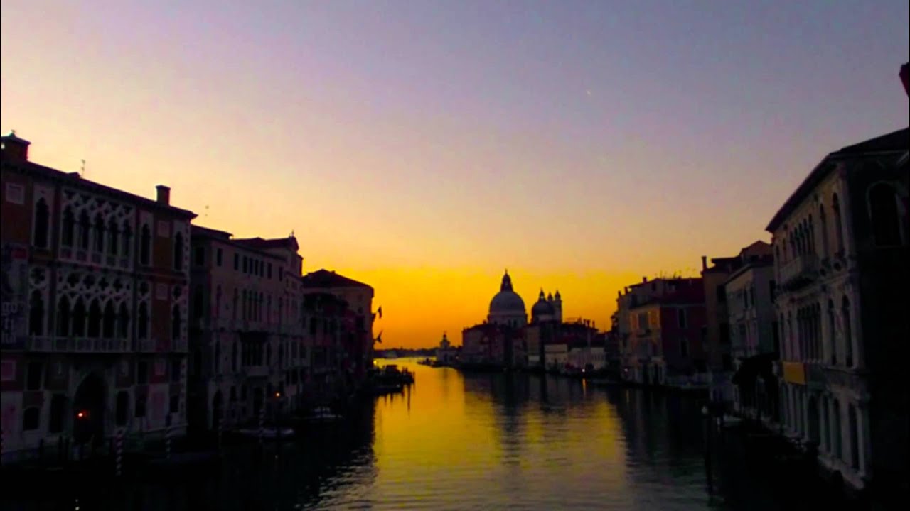 Sunrise in Venice in a clear summer day - YouTube