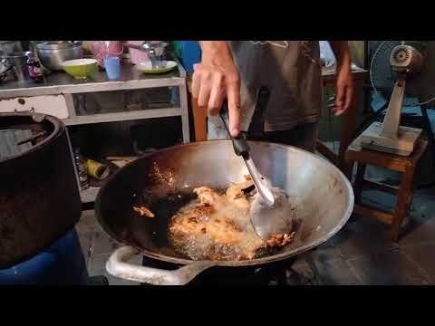 กินลาบร้านอร่อยที่สุดในกระทุ่มแบน