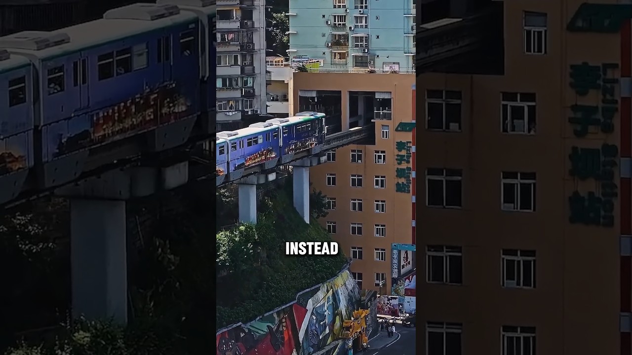 Поезд, проезжающий через квартиры людей!