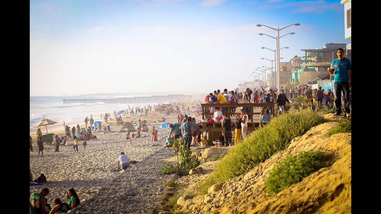 Playas de Tijuana Malecon 2013 - YouTube