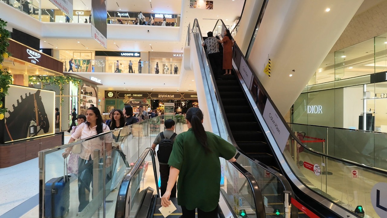 Discovering Saigon Centre: The Premier Shopping Destination in HCMC – Video