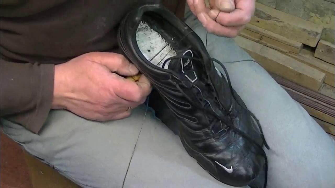 как прошить подошву обуви крючком - YouTube