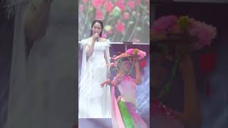 Xuất Hiện Tiên Nữ Bolero Hát Nhạc Xuân Làm Khán Giả Vỗ Tay Không Ngớt