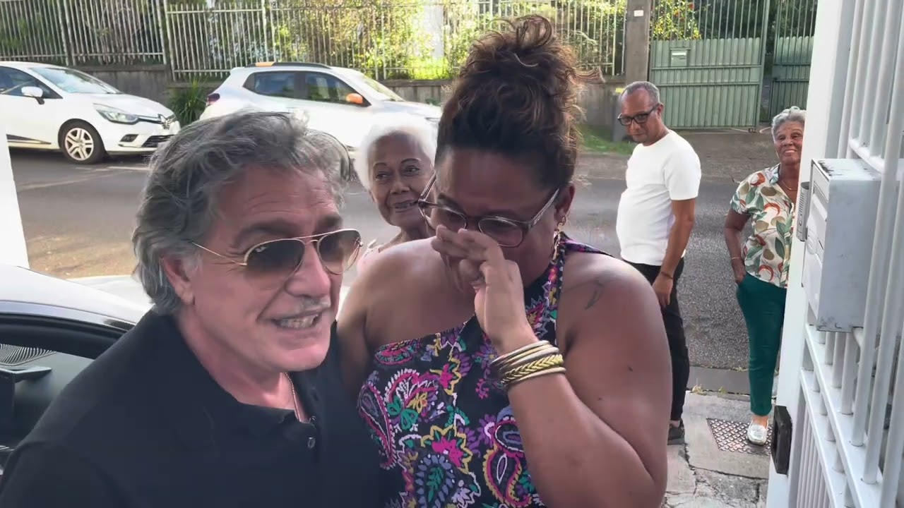 Fan de Frédéric François en pleure