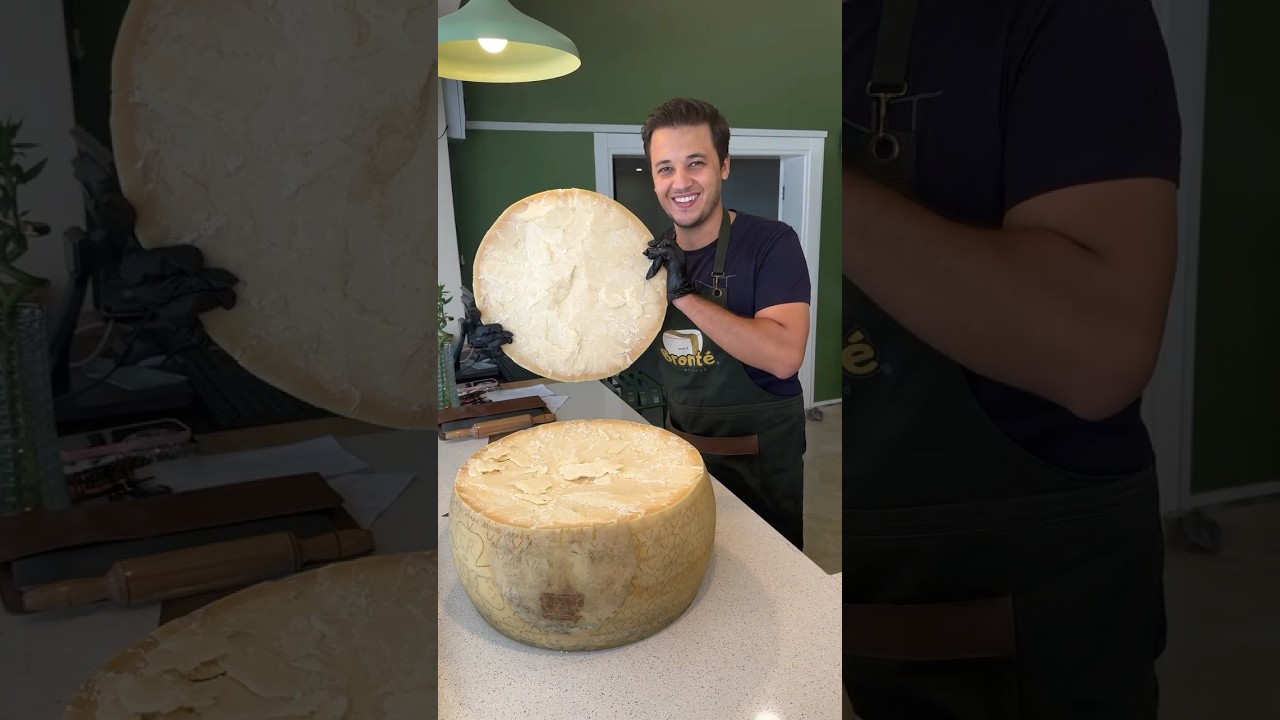 Parmesan tekeri açılışı. 