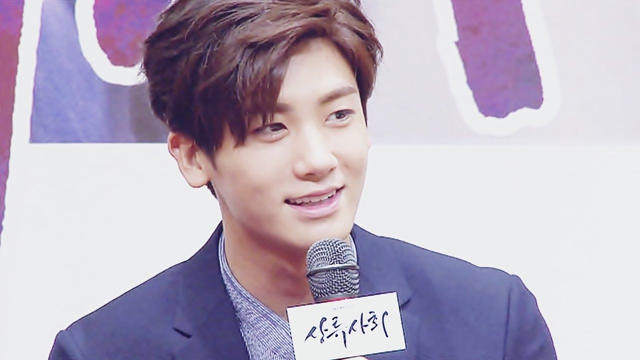 [제작 발표회] 과감히 복근을 공개한 박형식의 핫한 소감!? @상류사회