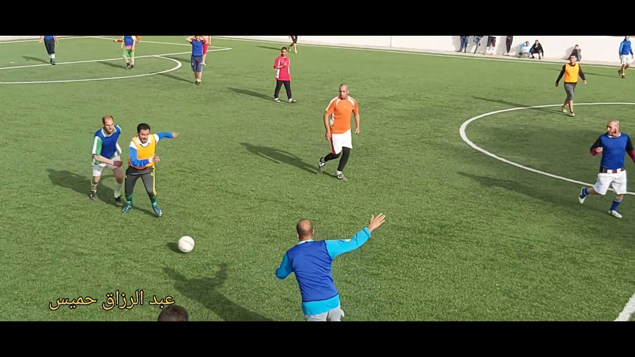 ملعب في اعالي جبال بطحية بولاية عين الدفلى #تحفة👏...