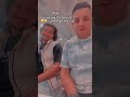 لما اندمج مع أغنية حزينه وانا قاعد مع صحبي