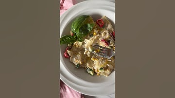 Trader Joe’s Burrata & Corn 🌽 Ravioli with zucchini & peppers. #traderjoes #burrata #ravioli #eat
