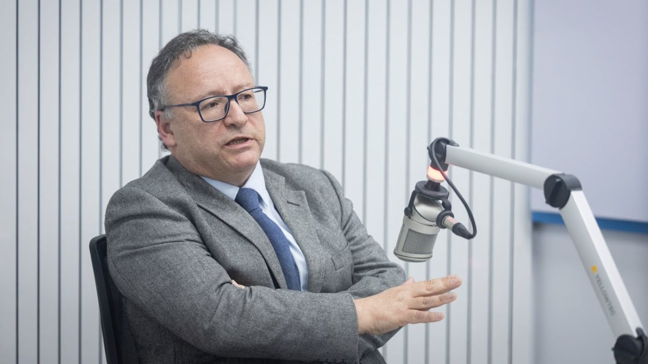 Assis: "Geringonça já não seria estranha. As pessoas sabem que o PS se pode coligar à esquerda"