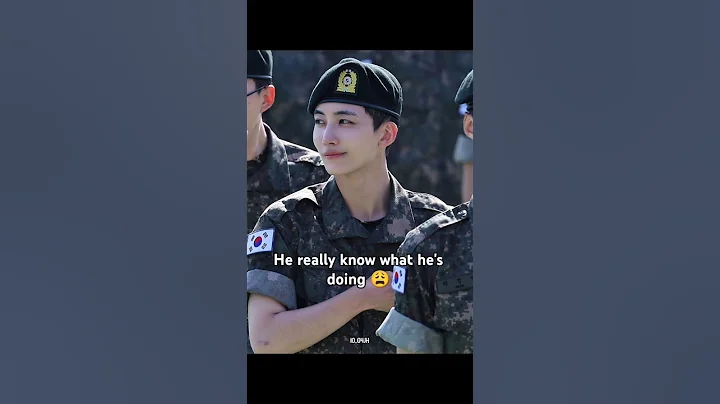 the smirk from Yoon Jeonghan😩😫#jeonghan#carat#seventeen#svt#shorts#dino#dk#gose#jun##joshua#mingyu