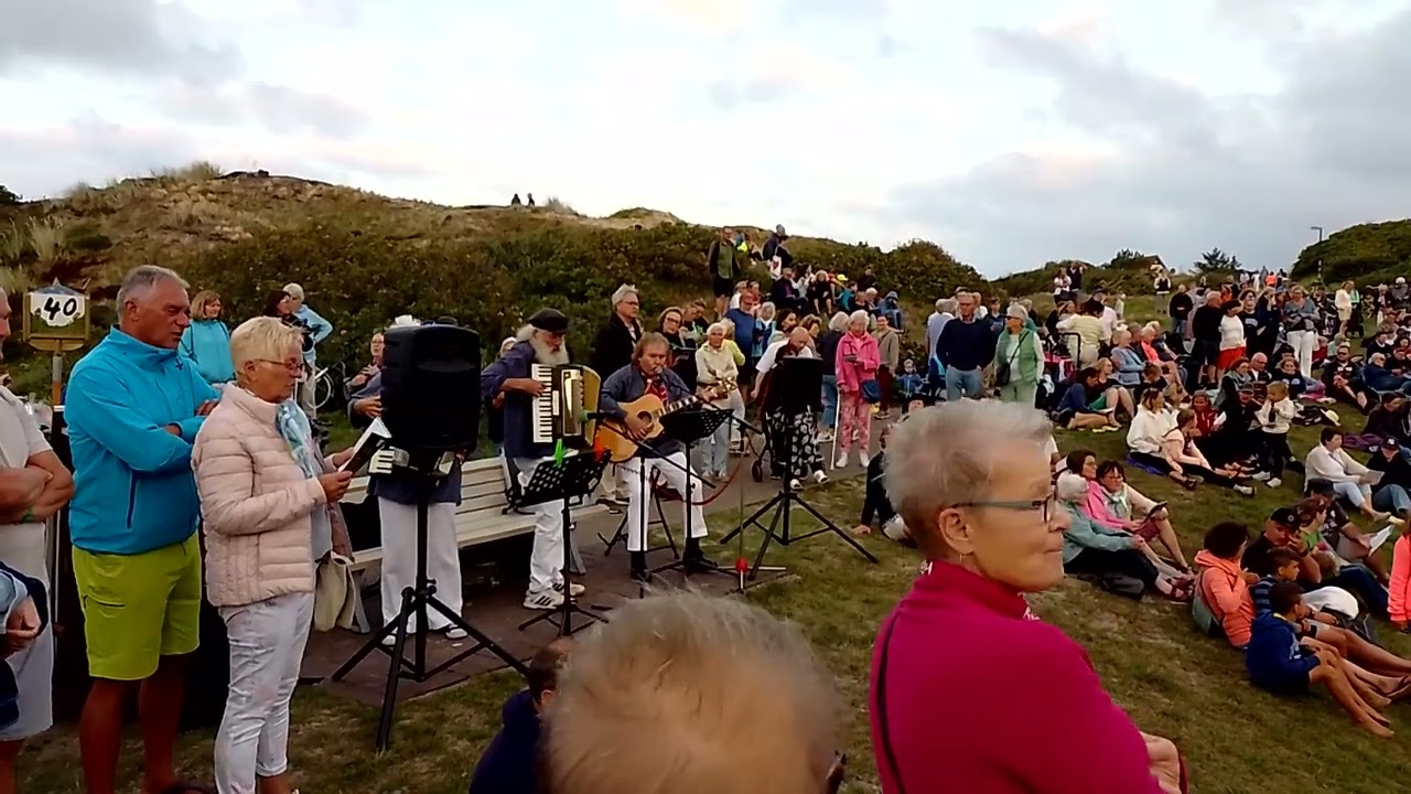 Lili Marleen beim Langeooger Dünensingen, 22.08.2023