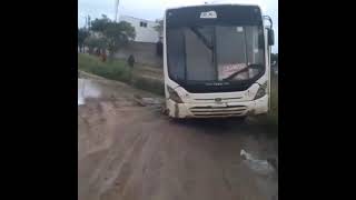 A chuva em diversos bairros da cidade de Maputo, incluindo o distrito municipal da Katembe,