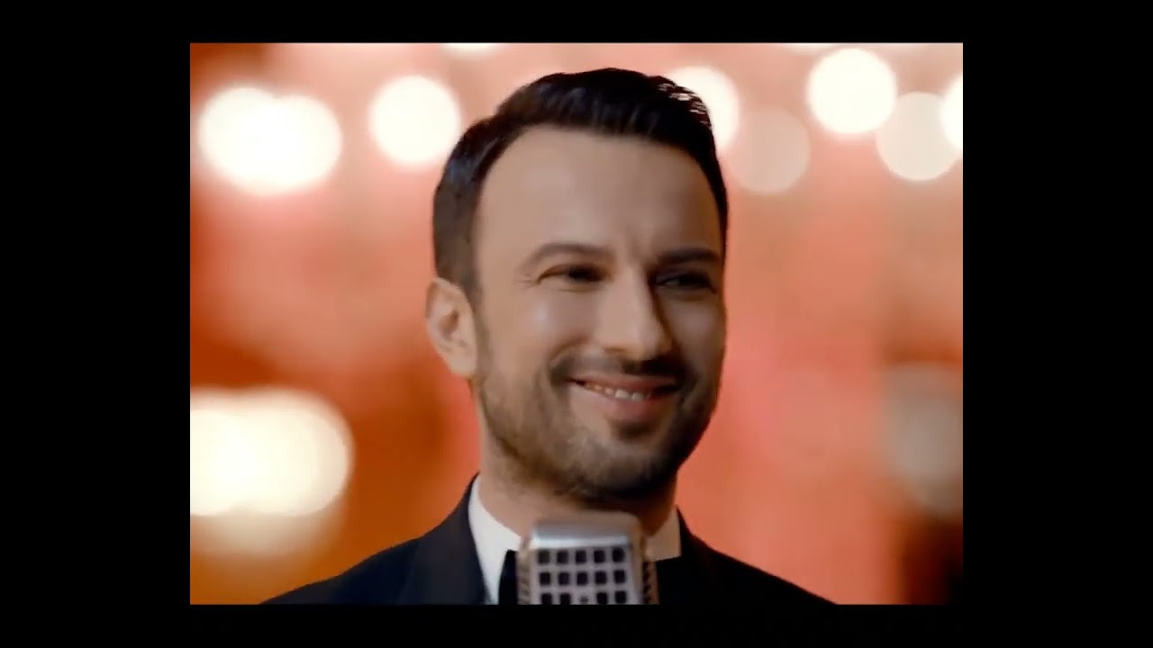 Tarkan Filli Boya: “Hayattan Rengi Alın, Geri Neyi Kalır ki?”