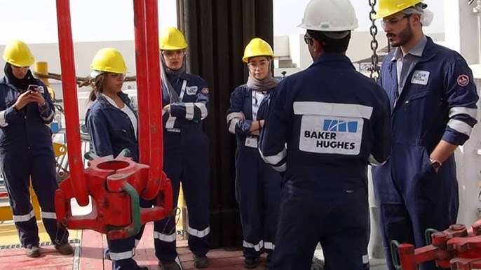 البرنامج التدريبي لطلبة كلية الهندسة والبترول في شركة بيكر هيوز للخدمات  البترولية - YouTube