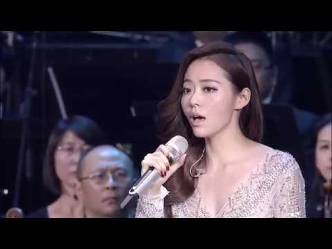 Jane Zhang performs Diva Plavalaguna's aria from movie "The Fifth Element"