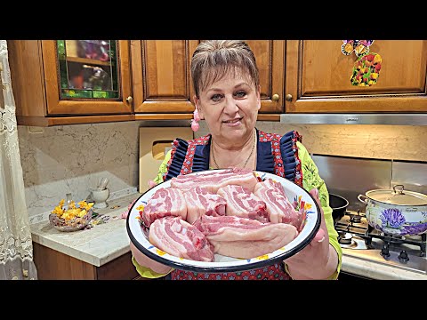 Видео: Свиная грудинка вкуснее любой ветчины и котлет! Знаменитая закуска.