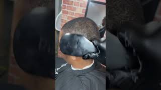 This haircut had everyone asking who's your barber🤔🙌🏼💈#barber #haircut #shorts #tutorial #gems