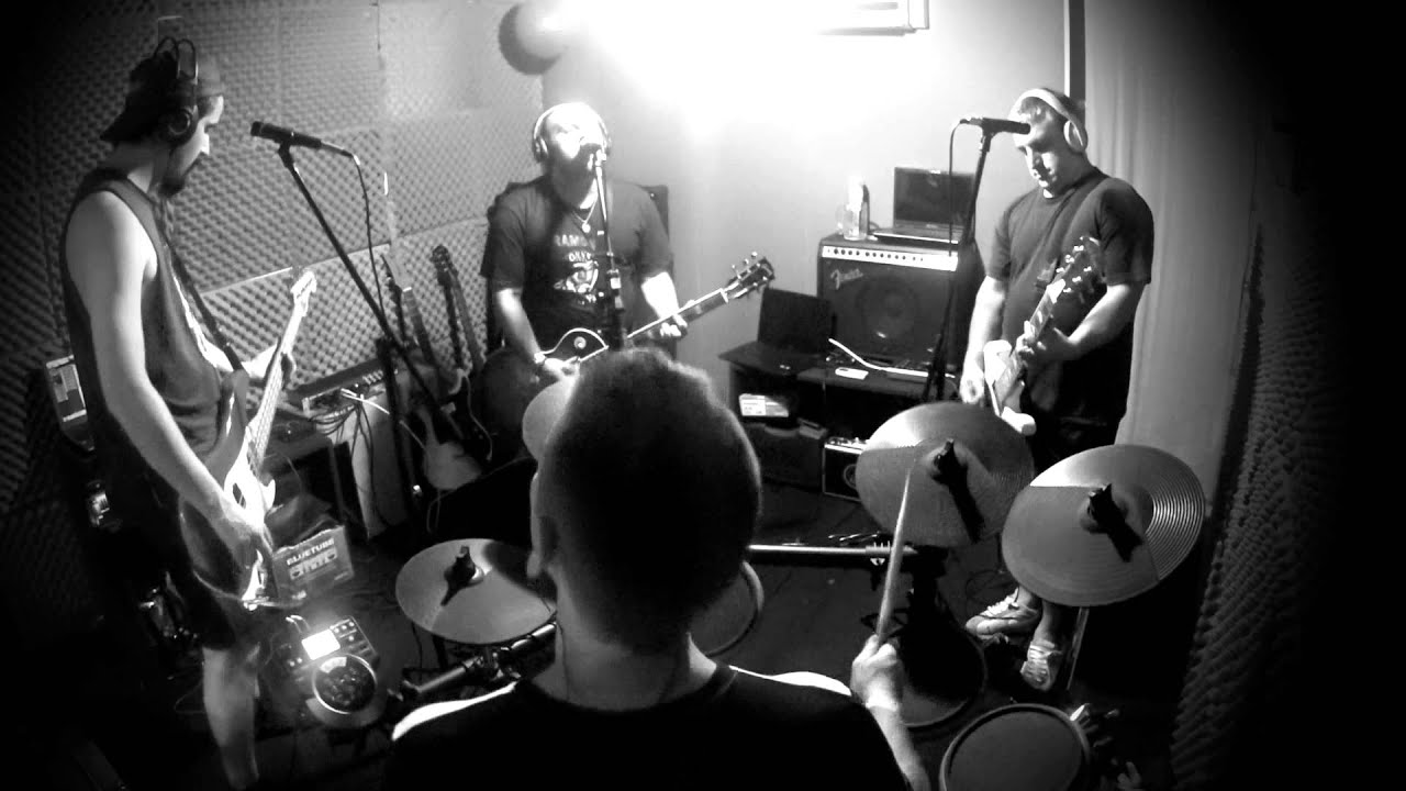 Pagar y Morir - Somebody like me (The Ramones Cover)