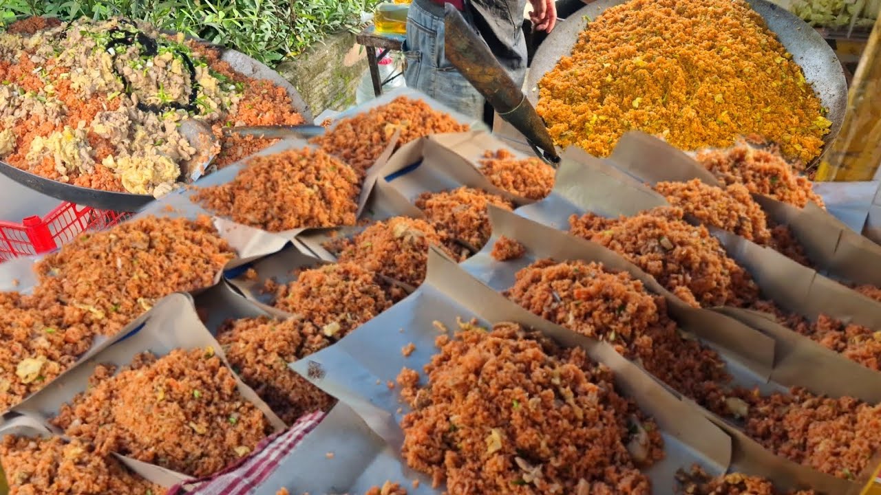 KULINER NASI GORENG BRUTAl DI SURABAYA!!SEMAKIN DI BULY NETIZEN SEMAKI RAME JUALANYA